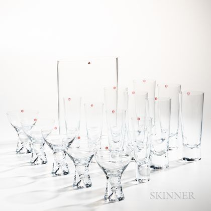 Fifteen Pieces of Glassware and a Vase by Goran Hongell and Tapio Wirkkala for Iittala