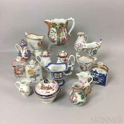 Group of Chinese Export Porcelain Tableware Items