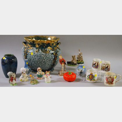 Seventeen Pieces of Decorative and Collectible Ceramics