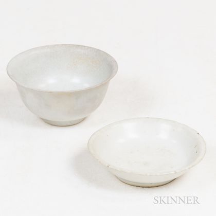 White-glazed Bowl and Saucer