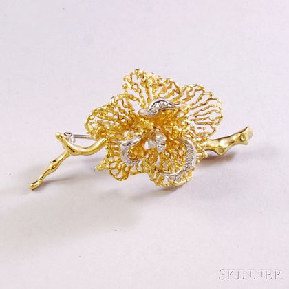 18kt Bicolor Gold and Diamond Flower Brooch