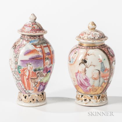 Two Small Export Porcelain Jars