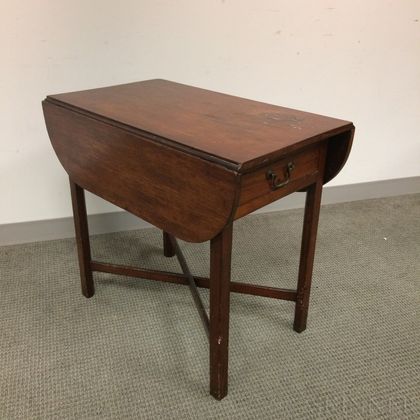 Chippendale Mahogany One-drawer Pembroke Table