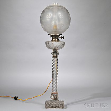 Baccarat-type Colorless Molded Glass Kerosene Banquet Table Lamp