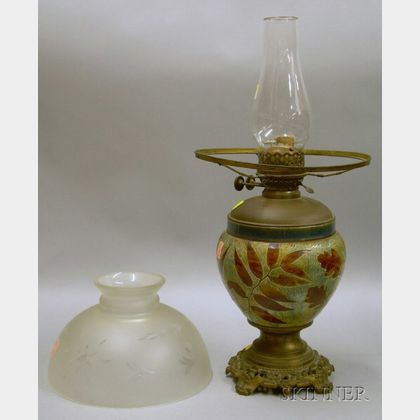 Doulton Glazed Leaf Decorated Stoneware and Brass-fitted Kerosene Table Lamp
