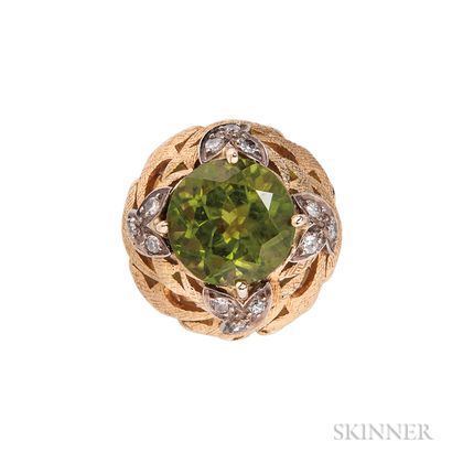 18kt Gold and Peridot Ring