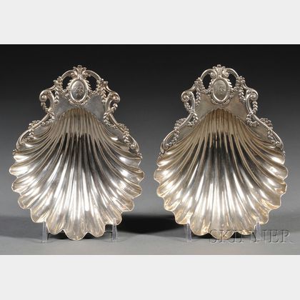 Pair of George III Silver Shell-form Dishes