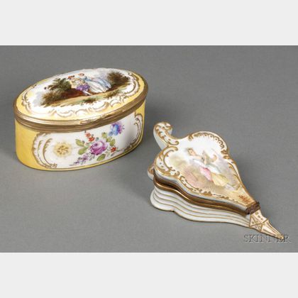 Two Continental Porcelain Trinket Boxes