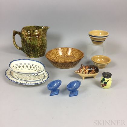 Small Group of Decorative Accessories