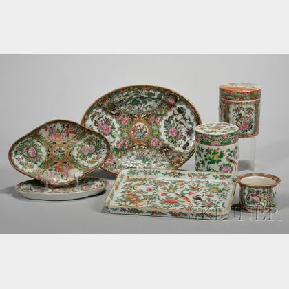 Seven Pieces of Chinese Export Porcelain Tableware