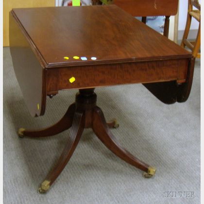 Late Federal Inlaid Mahogany Drop-leaf Pedestal-base Table