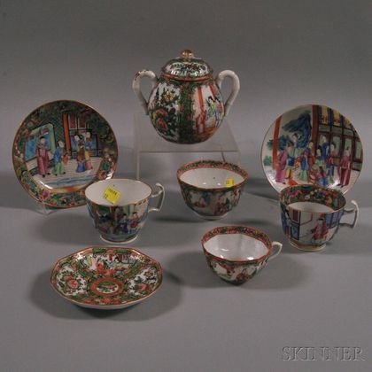 Eight Assorted Chinese Export Porcelain Tea Articles