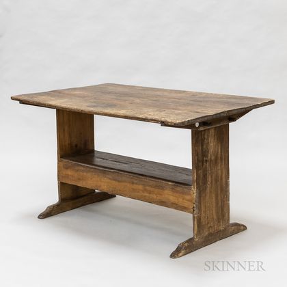 Country Maple Shoe-foot Hutch Table