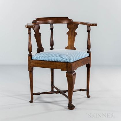 Queen Anne Walnut Corner Chair