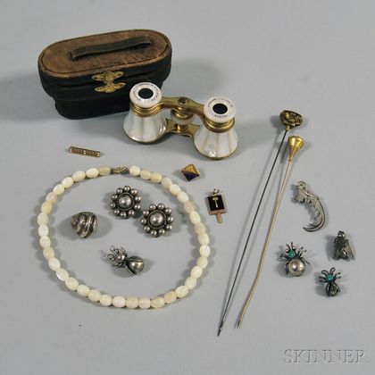 Small Group of Jewelry and Lady's Accessories