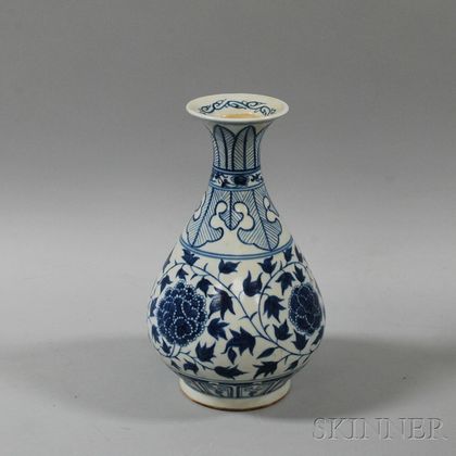 Blue and White Yuhuchun Vase