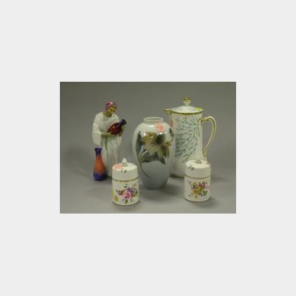Five Pieces of Assorted Porcelain