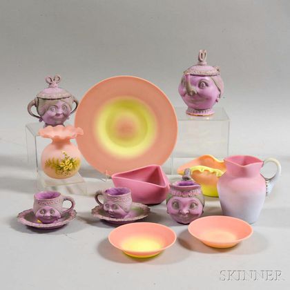 Fourteen Pieces of Glass and Ceramic Tableware Items