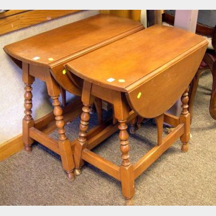 Pair of William & Mary Style Birch Drop-leaf Butterfly Tables. 
