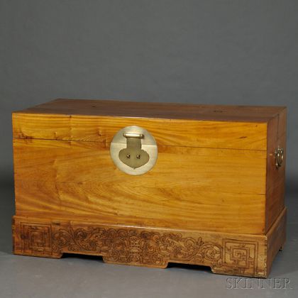 Chest with Stand
