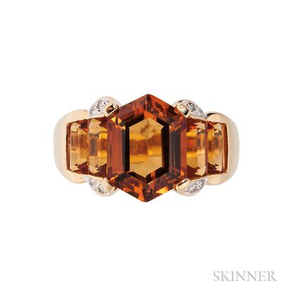 18kt Gold, Citrine, and Diamond Ring