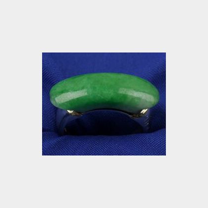 18kt White Gold and Jadeite Jade Saddle Ring