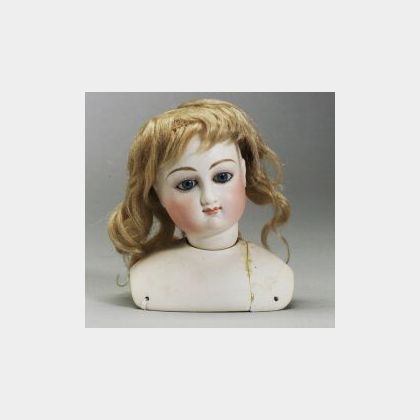 Early Bru Bisque Lady Doll Head