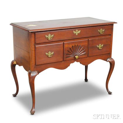 Queen Anne-style Mahogany Dressing Chest
