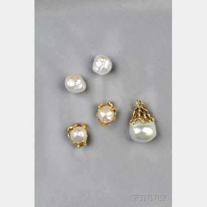 Three 18kt Gold and Freshwater Pearl Jewelry Items