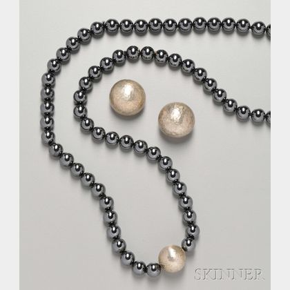Paloma Picasso for Tiffany & Co. Hematite Bead and Hammered Sterling Silver Necklace and Matching Dome Earclips