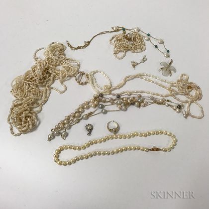Group of Cultured and Freshwater Pearl Jewelry