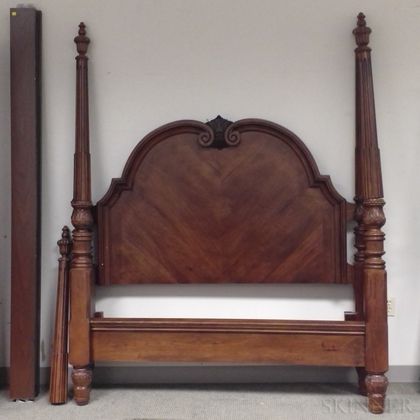 Chippendale-style Carved Mahogany Veneer Tall Post Bed
