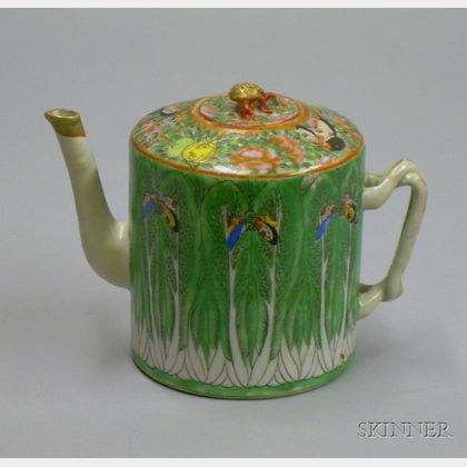 Chinese Export Porcelain Cabbage Pattern Teapot. 