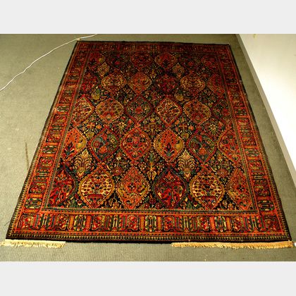 Machine-made Baktiari Carpet