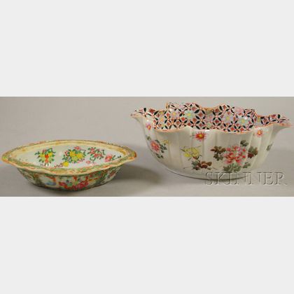 Two Chinese Export Porcelain Bowls
