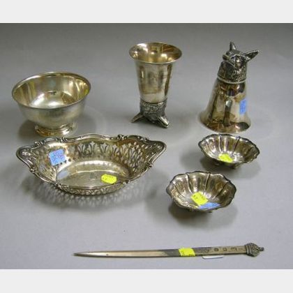 Six Assorted Sterling Silver Items and a Pair of Silver Plated Stirrup Cups
