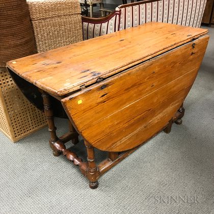 William and Mary Pine Gate-leg Drop-leaf Table