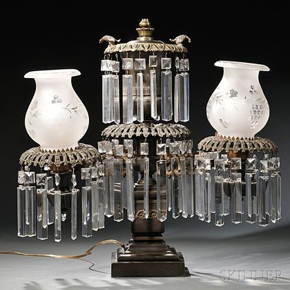 Cast Bronze Ormolu-mounted Double-arm Argand Lamp