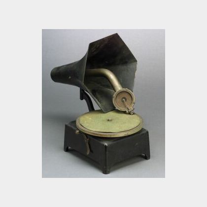 Little Wonder Phonograph