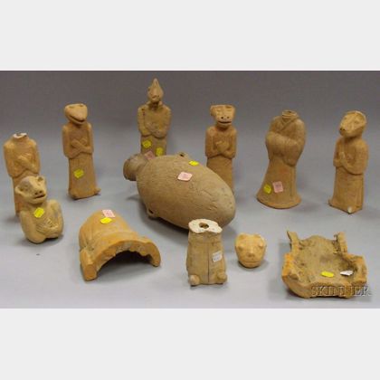 Box of Small Chinese Archaic-style Figures
