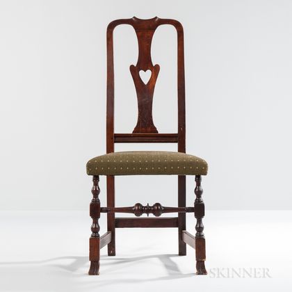Queen Anne Pierced Heart Vase-back Side Chair