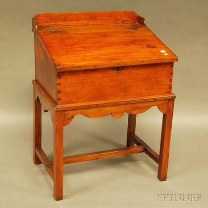Country Pine and Maple Lift-top Desk on Frame