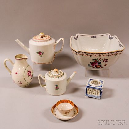 Seven Chinese Export Porcelain Tableware Items