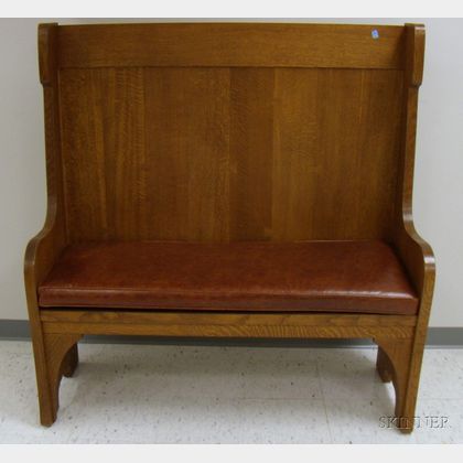 Stickley/Audi Art & Crafts Style Oak Tall-back Bench with Leather Upholstered Cushion Seat
