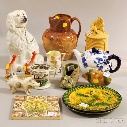 Fourteen Pieces of Assorted English Pottery and Porcelain