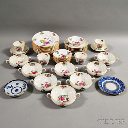Forty-eight Pieces of Mostly Copeland Spode "Daphne" Tableware. Estimate $200-300