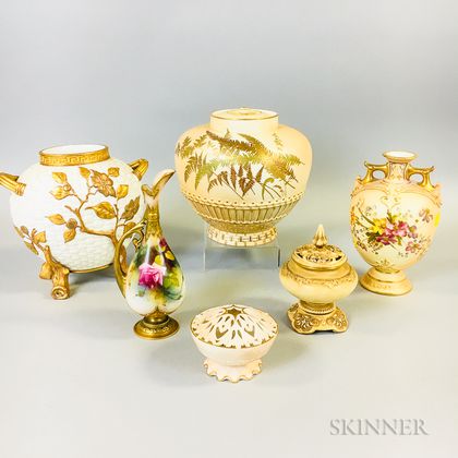 Six Worcester Porcelain Vessels