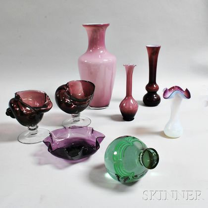 Ten Art Glass Items