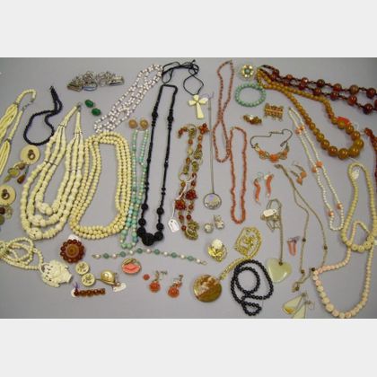 Group of Miscellaneous Jewelry Items