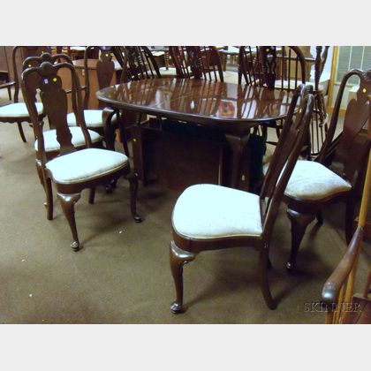 Ethan Allen Queen Anne Style Oval Carved Walnut Dining Table and Six Dining Chairs